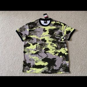 Nike Men's Sportswear Mesh Short-Sleeve Hype Hike